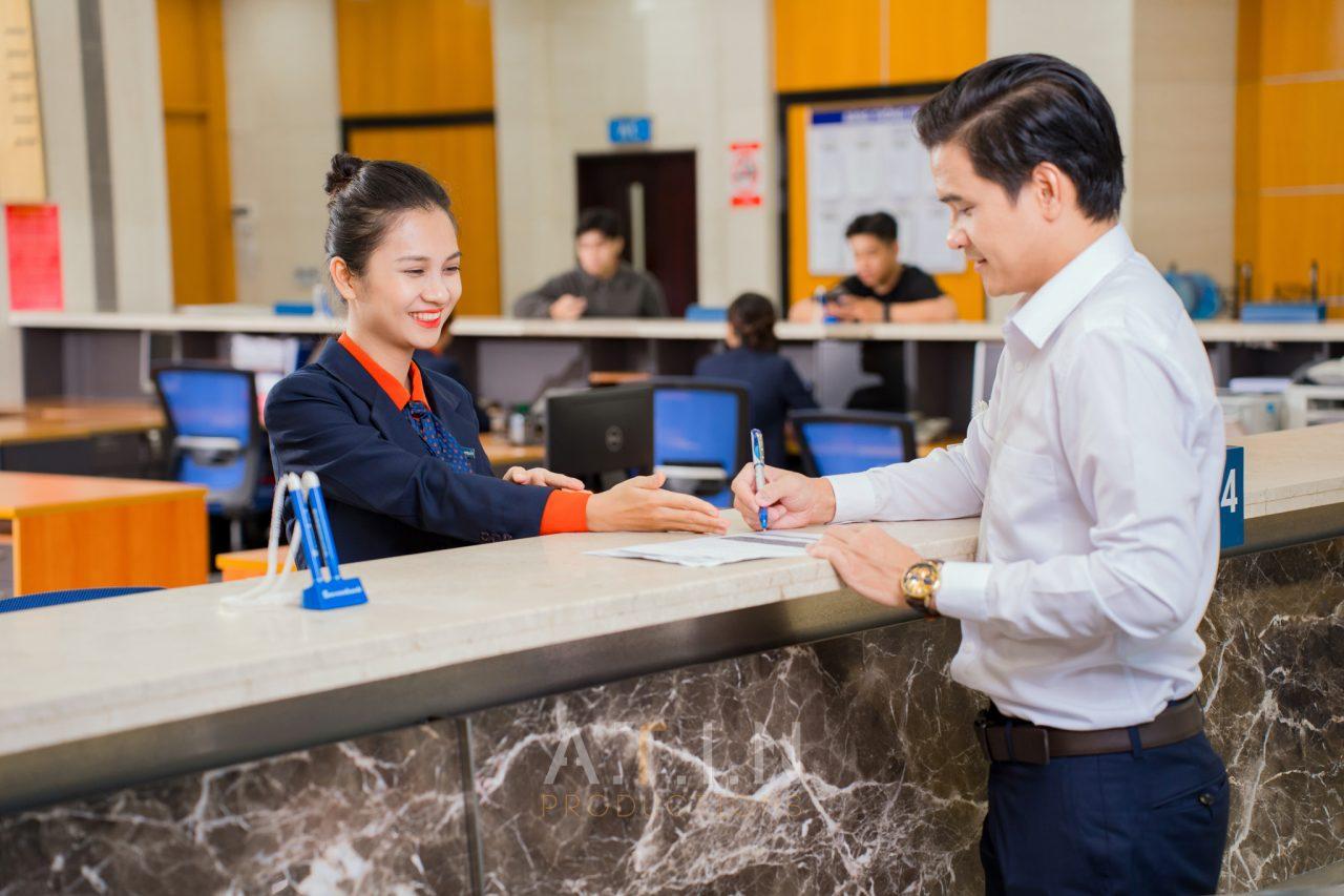 Chụp ảnh profile ngân hàng Sacombank – ảnh 24