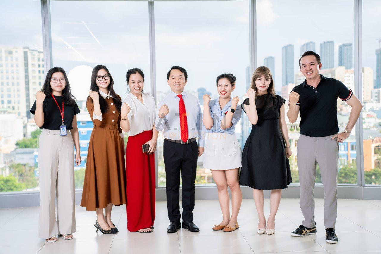 Chụp ảnh ban lãnh đạo Saigon Co.op – ảnh 8